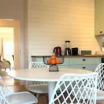 Apartment Blue Wave *