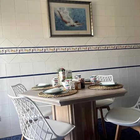 Blue Wave アパート